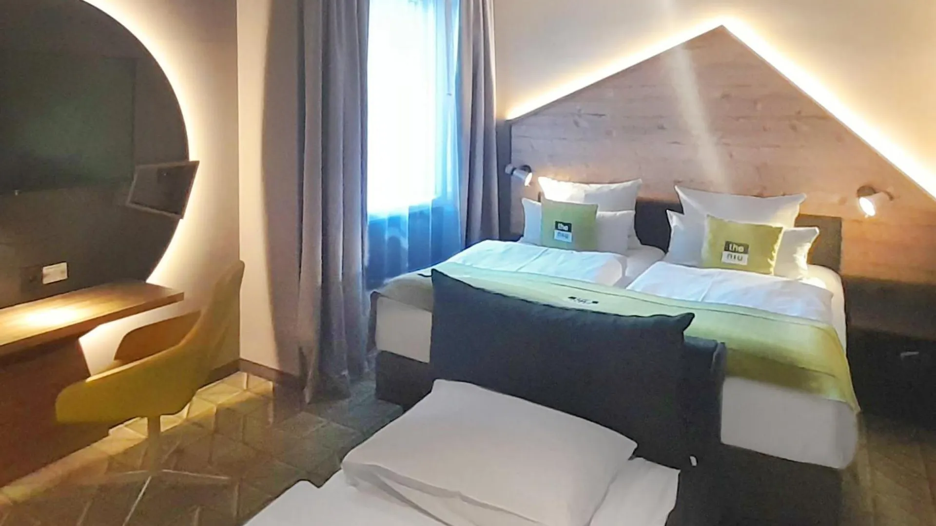 Holiday Inn - The Niu, Mill Cologne Muelheim, An Ihg Hotel